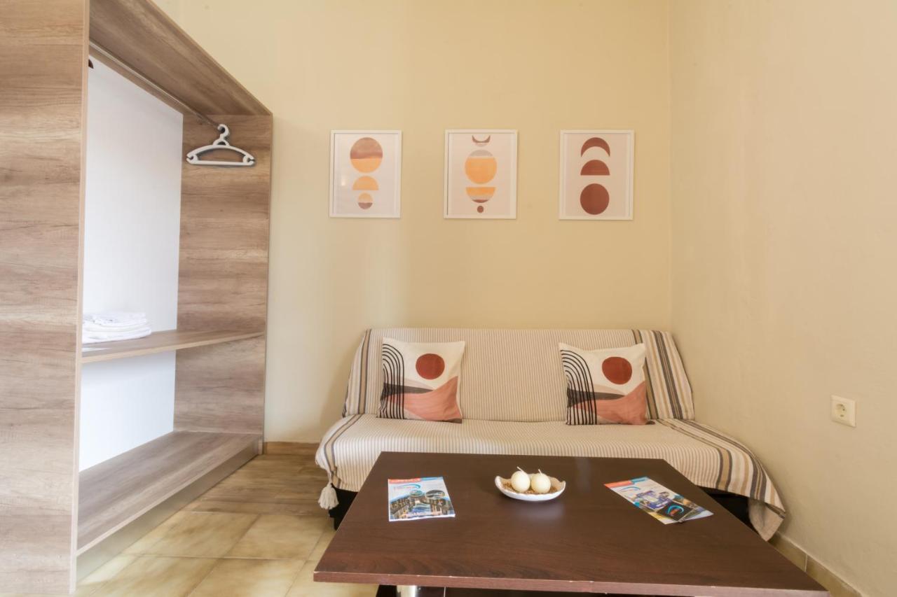 קאבוס Naos Studios - Private Apartment מראה חיצוני תמונה